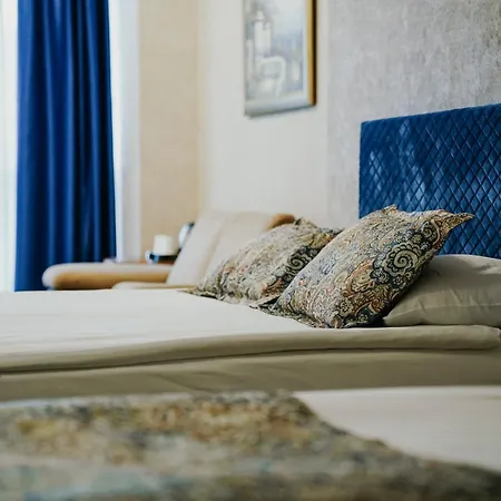 Grand Karot Szálloda 3*