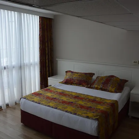 Grand Karot 3* Yalova