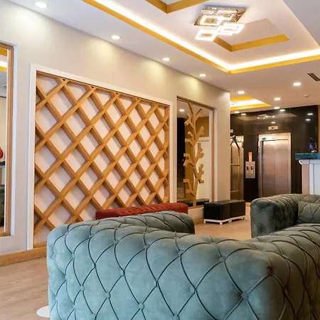 Hotel Grand Karot 3*