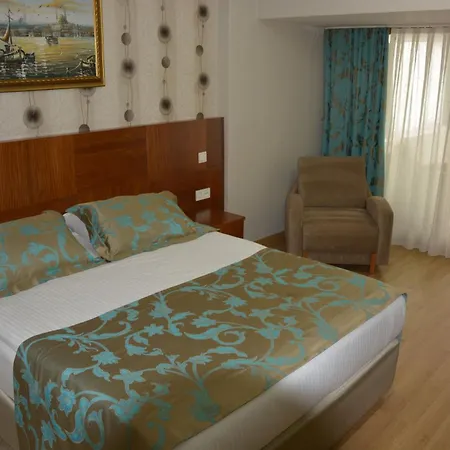 Grand Karot Hotel 3*