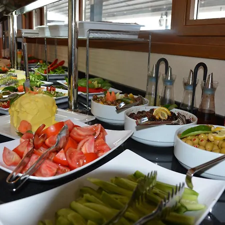 Hotel Grand Karot